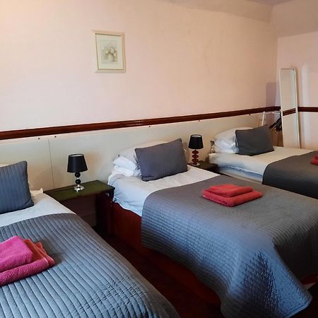 St Ronan'S Hotel Innerleithen Δωμάτιο φωτογραφία